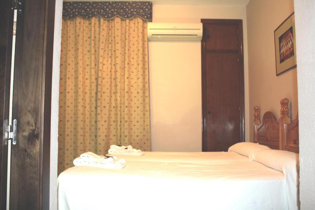 Hostal Carlos I La Línea de la Concepción Oda fotoğraf